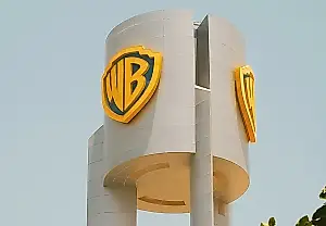 Генпрокуроры штатов судятся с Paramount и Warner Bros. Discovery, чтобы заблокировать их слияние