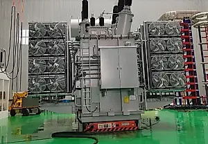 Europa y América, al borde del apagón: los centros de datos de IA y los coches eléctricos exprimen la red, reducen la capacidad de las fábricas y alargan a cuatro años la espera por un transformador