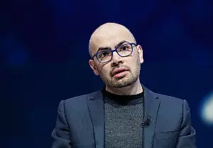 Демис Хассабис: глобальный регулятор ИИ — с приставкой Made in USA?