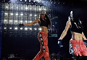 Teyana Taylor agradece a Jay-Z que la invitara a subir al escenario en el Yankee Stadium