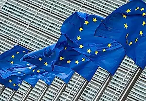 La Comisión Europea permite que los relojes inteligentes sigan sin baterías reemplazables