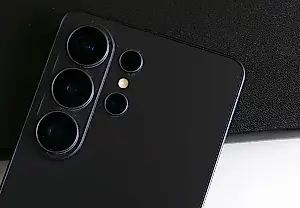 Samsung не понимает причины покраснения экранов Galaxy S26 Ultra