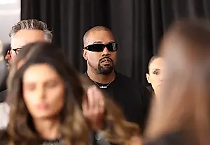 Ye y French Montana, en los tribunales por incluir una grabación de una pelea con paparazzi