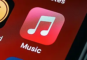 Apple vuelve a subir los precios de suscripciones: pagamos más por la música y por todo lo demás