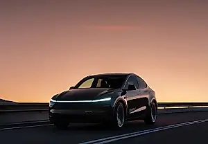 Новые данные о ДТП показали торможение прогресса роботакси Tesla