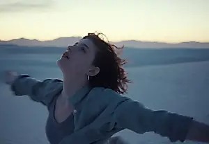 «I'll Be Gone in June»: юность на руинах эпохи