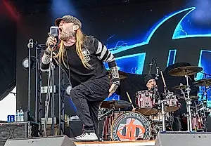 Cancelada la gira de Drowning Pool por Sudamérica: ¿malas ventas o problemas logísticos?