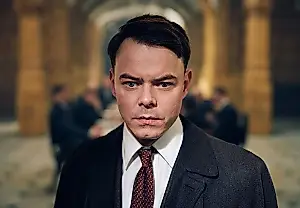 Primeras imágenes de la nueva era de Peaky Blinders: Charlie Heaton, al frente en los años 50