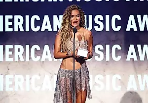 Karol G se lleva todos los premios en los American Music Awards 2026