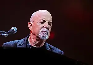 Billy Joel, contra una película hecha sin su consentimiento: ¿qué falla en «Billy & Me»?