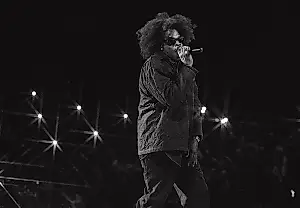 Jay-Z vuelve y reparte a diestro y siniestro
