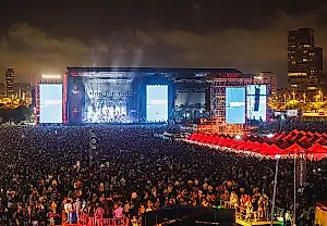 Primavera Sound 2026: cómo la tormenta convierte a las estrellas del pop en farolas al viento