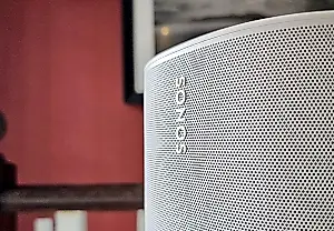 Кто-то сделал умный контроллер для Sonos за $20 / £16 — и теперь мне не хватает тех времен, когда Sonos выпускала свой собственный пульт, напоминающий iPod.