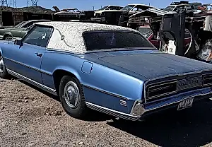 El legendario Ford Thunderbird de 1969: un muscle car glamuroso hecho en Estados Unidos