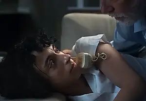 Трейлер «Ночной медсестры»: эротика, ужас и дом престарелых
