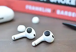 Больше деталей о новых AirPods с камерой от Apple: это ещё более странно, чем вы думали
