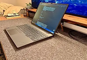 ThinkPad P16s Gen 4: una estación de trabajo delgada para CAD e IA