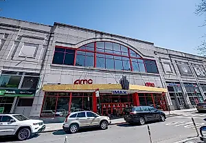 Кинотеатр против кабинетов