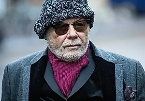 Gary Glitter снова в суде: бывшая звезда не признала восемь обвинений