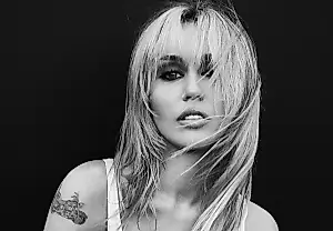 Новая музыка без пауз: Miley, Beyoncé и ADÉLA выпускают главные релизы недели