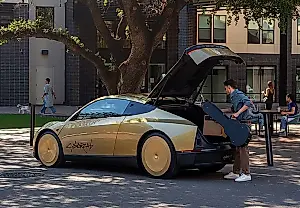 Tesla saca el Cybercab a la carretera: el robotaxi ya lleva pasajeros
