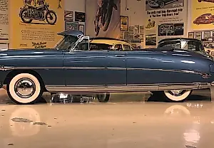Jay Leno devuelve la vida a un Hudson Hornet de 1953