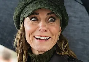 Kate vuelve a quedarse hablando con sus admiradores y Guillermo tiene que recordarle el horario