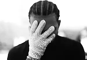Drake подбрасывает дрова в старый конфликт