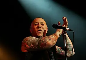 Умер Angry Anderson: голос Rose Tattoo и человек с сердцем мягче кожи