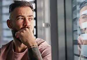 Nuevo estudio: síntomas depresivos y atención negativa