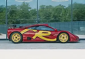 El rarísimo McLaren F1 GTR del batería de Pink Floyd sale a subasta