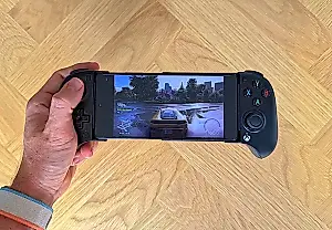 Mando portátil 8BitDo para Xbox: ahora Game Pass sí que resulta útil