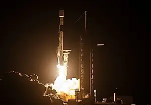 SpaceX Falcon 9 может врезаться в Луну в августе