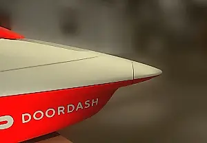 DoorDash lanza su propio servicio de reparto con drones tras recibir la autorización de la FAA