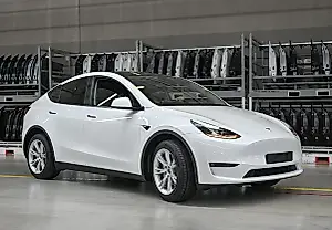 NHTSA проверяет 1,2 млн Tesla из-за проблем с подвеской
