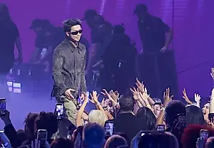 RM признался в любви Nas на концерте BTS в Нью-Йорке