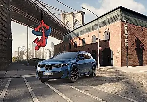 BMW вляпалась в рекламу Человека-паука