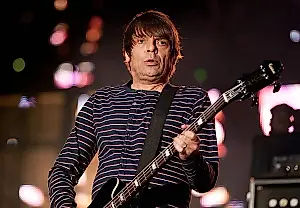 La familia de un miembro de Stone Roses, indignada por los conciertos en su honor sin su permiso