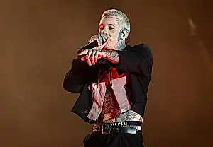 Deathcore húngaro en el escenario con Bring Me The Horizon