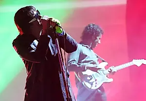 The Strokes впервые исполнили 'Lonely In The Future' полностью на концерте в Токио