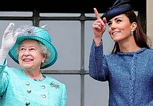Kate aprende de la reina