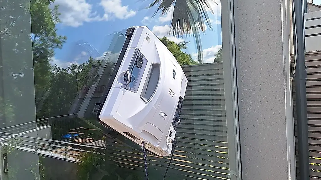 ¿Merece la pena comprar un robot limpiacristales?