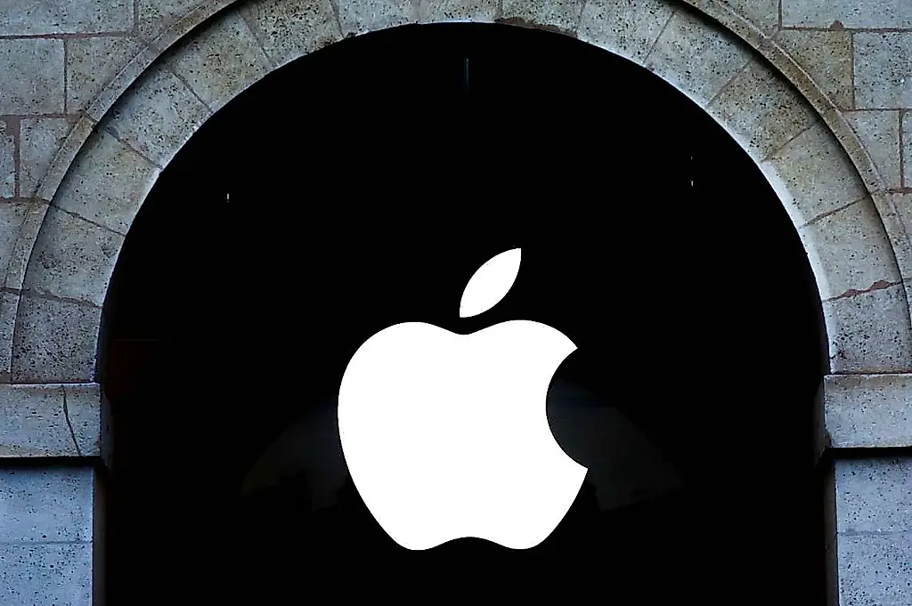 Apple скупает мозги