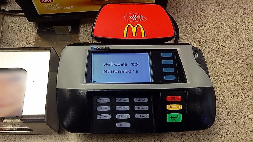 Даже McDonald's просит сменить пароли