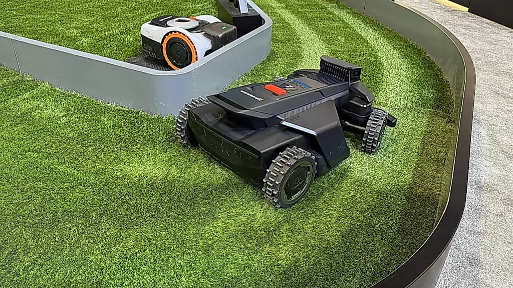 Segway Navimow: por qué un robot cortacésped no necesita mil funciones