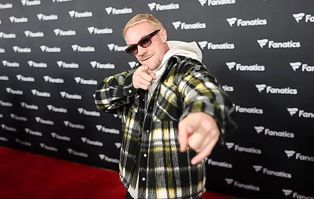 Diplo y los arbustos de la Super Bowl