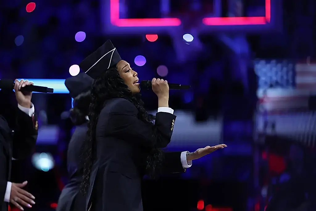 Brandy y el himno en el NBA All-Star 2026