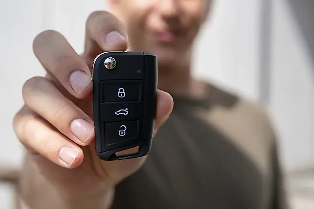 La llave de la ruina: cómo perder 800.000 rublos por el duplicado de un coche extranjero