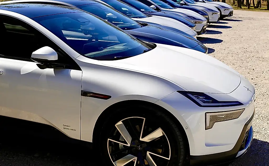 Polestar desafía la crisis del coche eléctrico: cuatro modelos nuevos en tres años