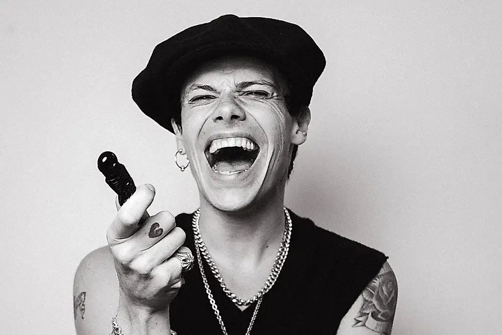 Yungblud publica la versión completa de Idols